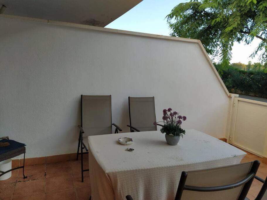 Ferienwohnung Bajo Puerta De Alcazaba Retamar  Exterior foto