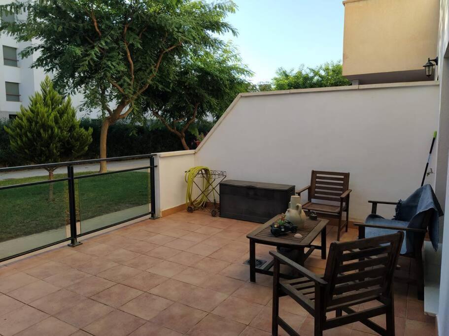 Ferienwohnung Bajo Puerta De Alcazaba Retamar  Exterior foto